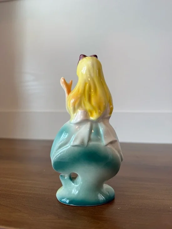1960 Walt Disney Alice In Wonderland 5” Porcelain Figurine Watch Holder- Japan - Picture 3 of 6